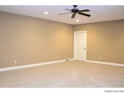 2705 Centennial Dr, Springfield, IL 62711 photo 28