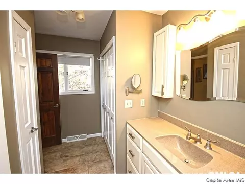 43 Frontier Lake Dr, Springfield, IL 62707 photo 24