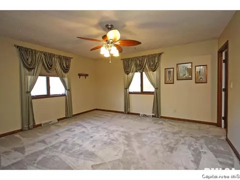 43 Frontier Lake Dr, Springfield, IL 62707 photo 9