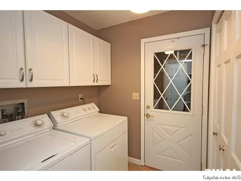 43 Frontier Lake Dr, Springfield, IL 62707 photo 4