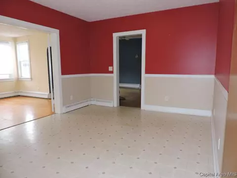 123 E Adams St, Greenview, IL 62642 photo 10