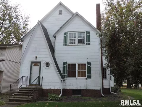 123 E Adams St, Greenview, IL 62642 photo 1