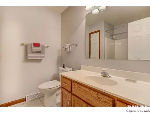 4104 Mcgregor, Springfield, IL 62711 photo 12