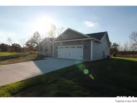 905 Pheasant Run, Sherman, IL 62684 photo 2