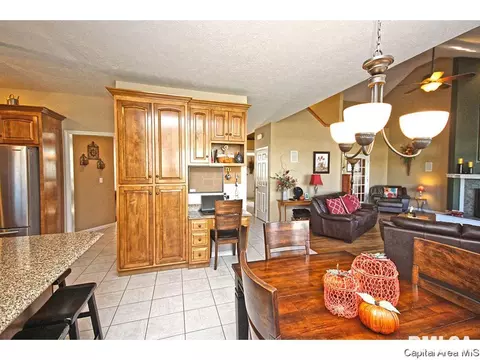 2717 Tartan Way, Springfield, IL 62711 photo 9