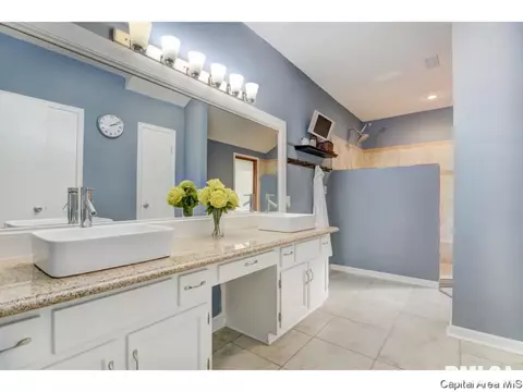 3808 W Bluffs Rd, Springfield, IL 62711 photo 12
