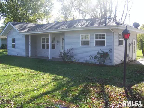 220 W Raylots St, Riverton, IL 62561 photo 1