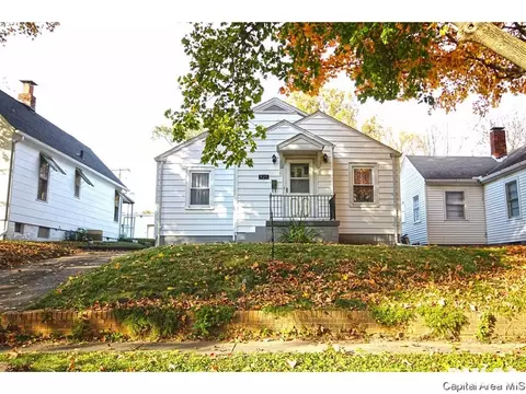523 Wood Ave, Springfield, IL 62702 photo 1
