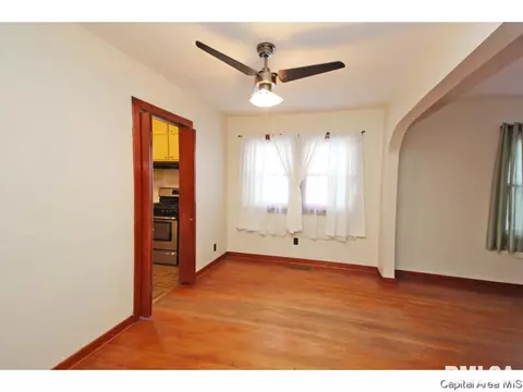 523 Wood Ave, Springfield, IL 62702 photo 11
