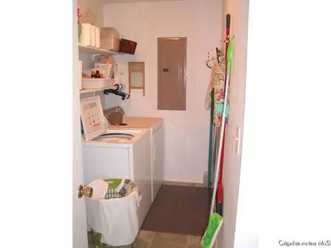 200 Glasgow Dr, Springfield, IL 62702 photo 19