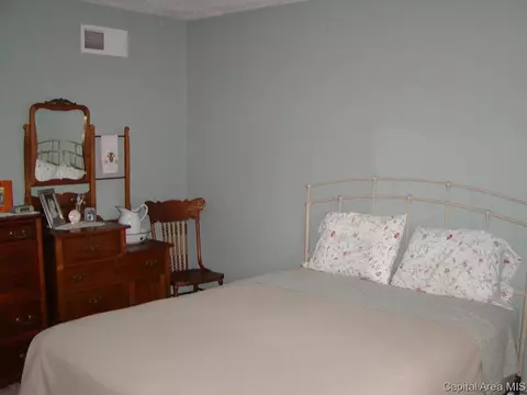 200 Glasgow Dr, Springfield, IL 62702 photo 11