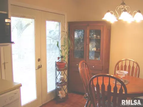 200 Glasgow Dr, Springfield, IL 62702 photo 10