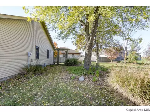 6905 Montrose Ct, Springfield, IL 62707 photo 9