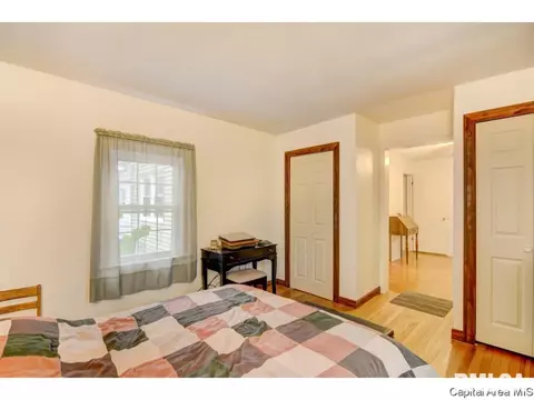 2312 S Pasfield Street St, Springfield, IL 62704 photo 10