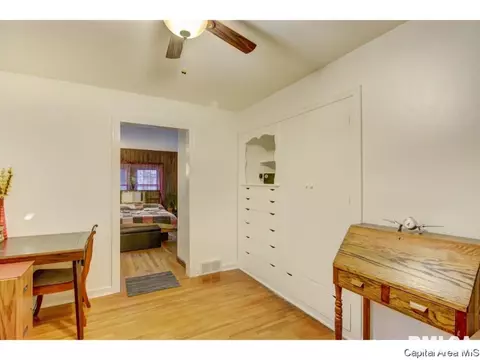 2312 S Pasfield Street St, Springfield, IL 62704 photo 13