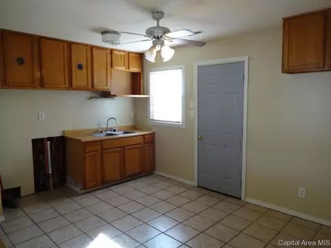 12 Garnet Ct, Springfield, IL 62703 photo 5