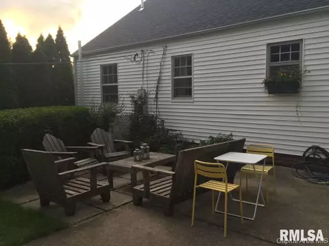 1616 W Cook St, Springfield, IL 62704 photo 4