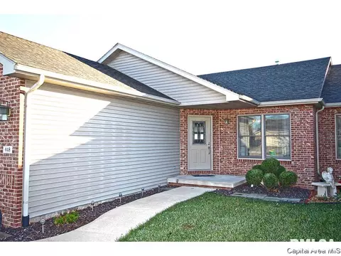 448 Chris Dr, Springfield, IL 62711 photo 2