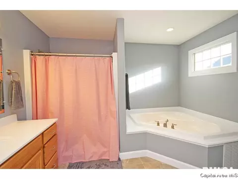 448 Chris Dr, Springfield, IL 62711 photo 29