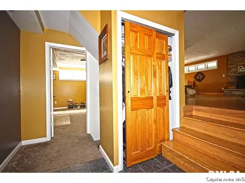 1430 W Edwards St, Springfield, IL 62704 photo 4
