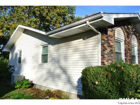 2615 Interlacken Dr, Springfield, IL 62704 photo 4