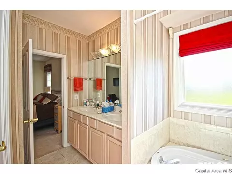 23759 Sunset Maple Ave, Athens, IL 62613 photo 14