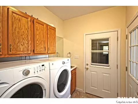 23759 Sunset Maple Ave, Athens, IL 62613 photo 9