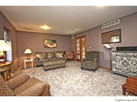 2516 Wydown Ave, Springfield, IL 62704 photo 4