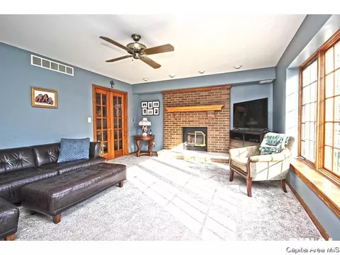2516 Wydown Ave, Springfield, IL 62704 photo 7