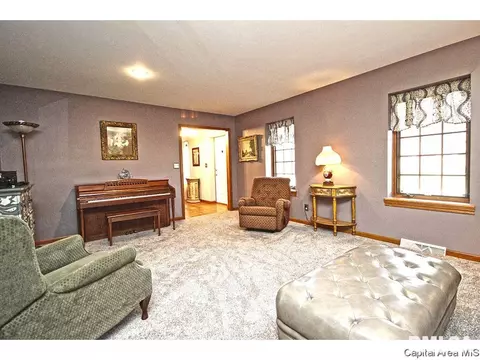 2516 Wydown Ave, Springfield, IL 62704 photo 5