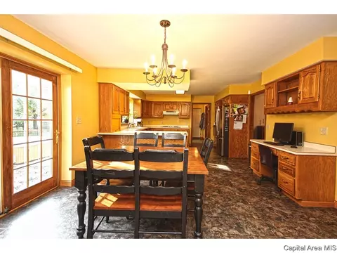 2516 Wydown Ave, Springfield, IL 62704 photo 11
