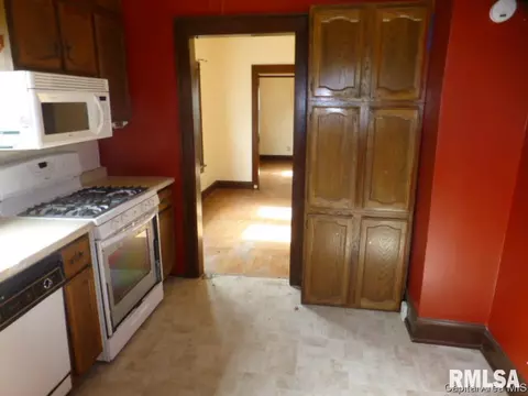 202 N Macarthur Blvd, Springfield, IL 62702 photo 7