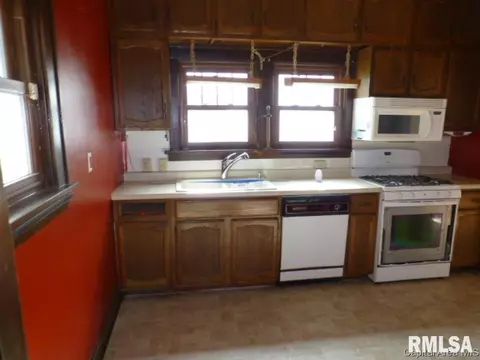 202 N Macarthur Blvd, Springfield, IL 62702 photo 6