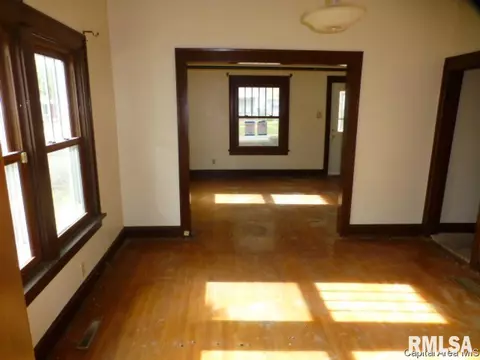 202 N Macarthur Blvd, Springfield, IL 62702 photo 5