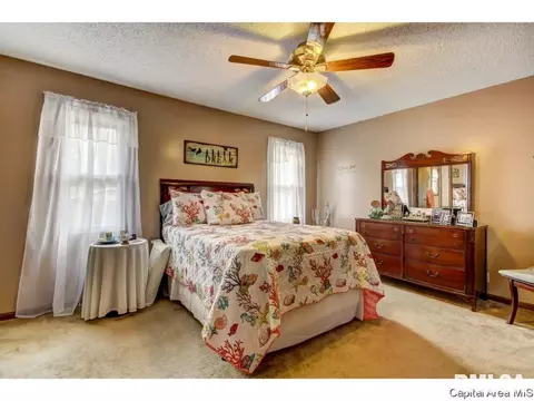2632 Baronne, Springfield, IL 62704 photo 34