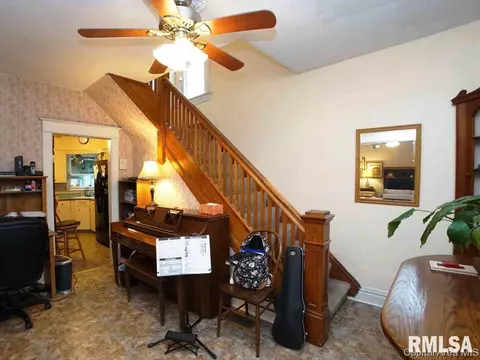 1006 N Osburn Ave, Springfield, IL 62702 photo 5