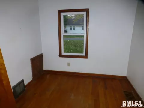 2241 S 13th St, Springfield, IL 62703 photo 8