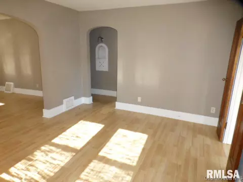 2418 Yale Blvd, Springfield, IL 62703 photo 5