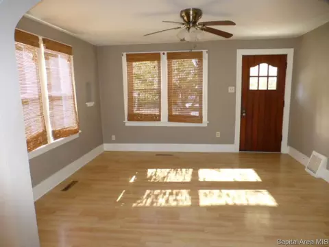 2418 Yale Blvd, Springfield, IL 62703 photo 2