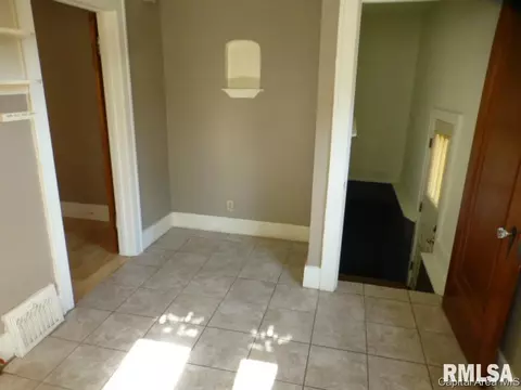 2418 Yale Blvd, Springfield, IL 62703 photo 7