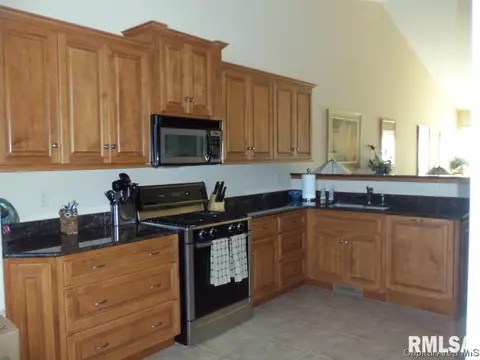 2306 Silver Stone Ct, Springfield, IL 62704 photo 6