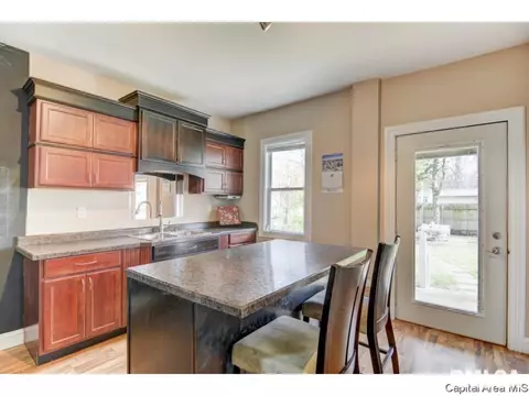 108 N State St, Springfield, IL 62702 photo 15
