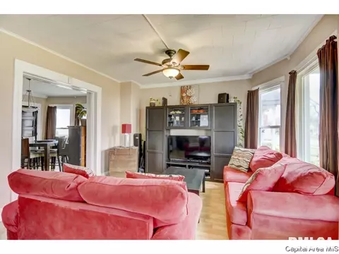 108 N State St, Springfield, IL 62702 photo 7