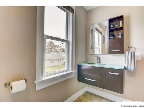 108 N State St, Springfield, IL 62702 photo 28