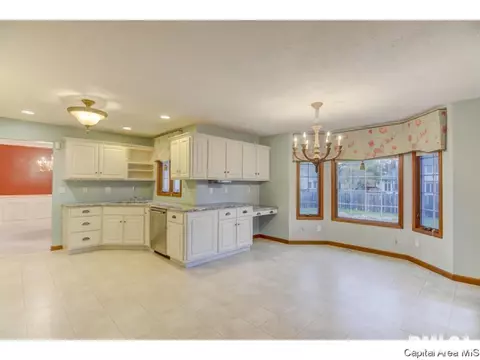 4001 Fielding Dr, Springfield, IL 62707 photo 8