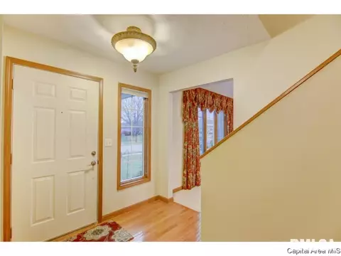 4001 Fielding Dr, Springfield, IL 62707 photo 4