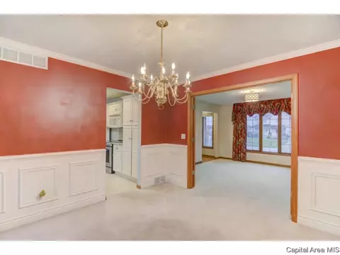 4001 Fielding Dr, Springfield, IL 62707 photo 7