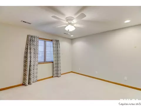 4001 Fielding Dr, Springfield, IL 62707 photo 17
