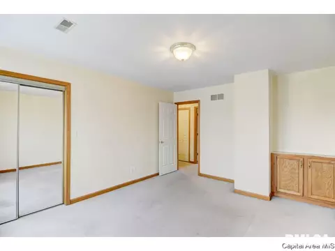 5100 Deerwood Lk, Springfield, IL 62703 photo 19