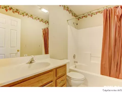 5100 Deerwood Lk, Springfield, IL 62703 photo 11